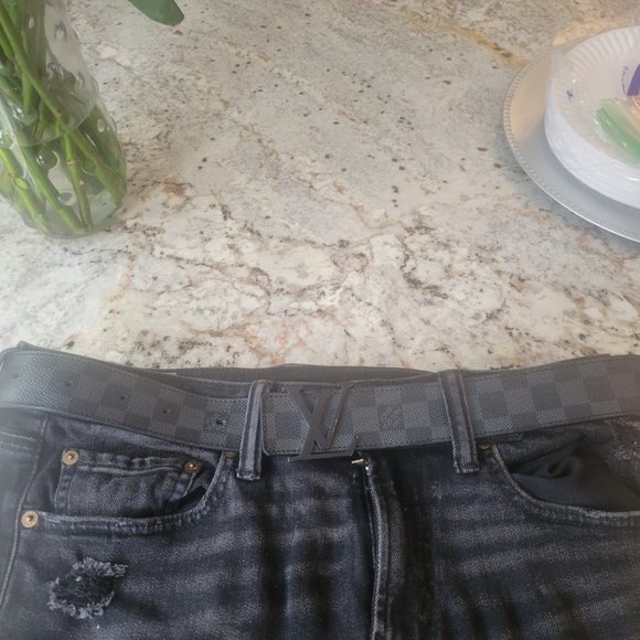 Louis Vuitton Belt - Picture 2 of 2